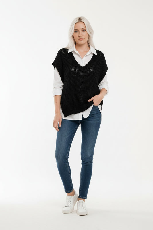 BLUSA + CHALECO NEGRO