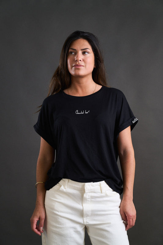 CAMISETA BÁSICA- NEGRA