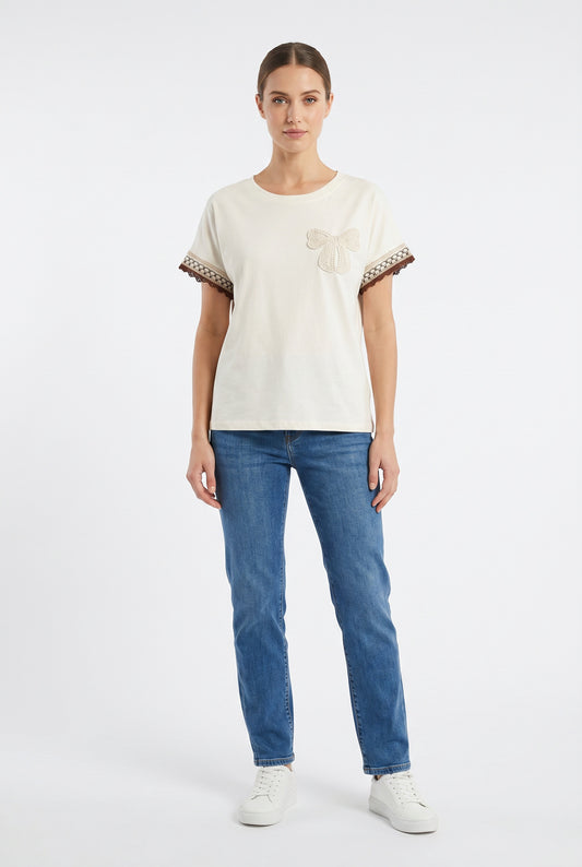 CAMISETA VOLANTE LAZO-MARRÓN