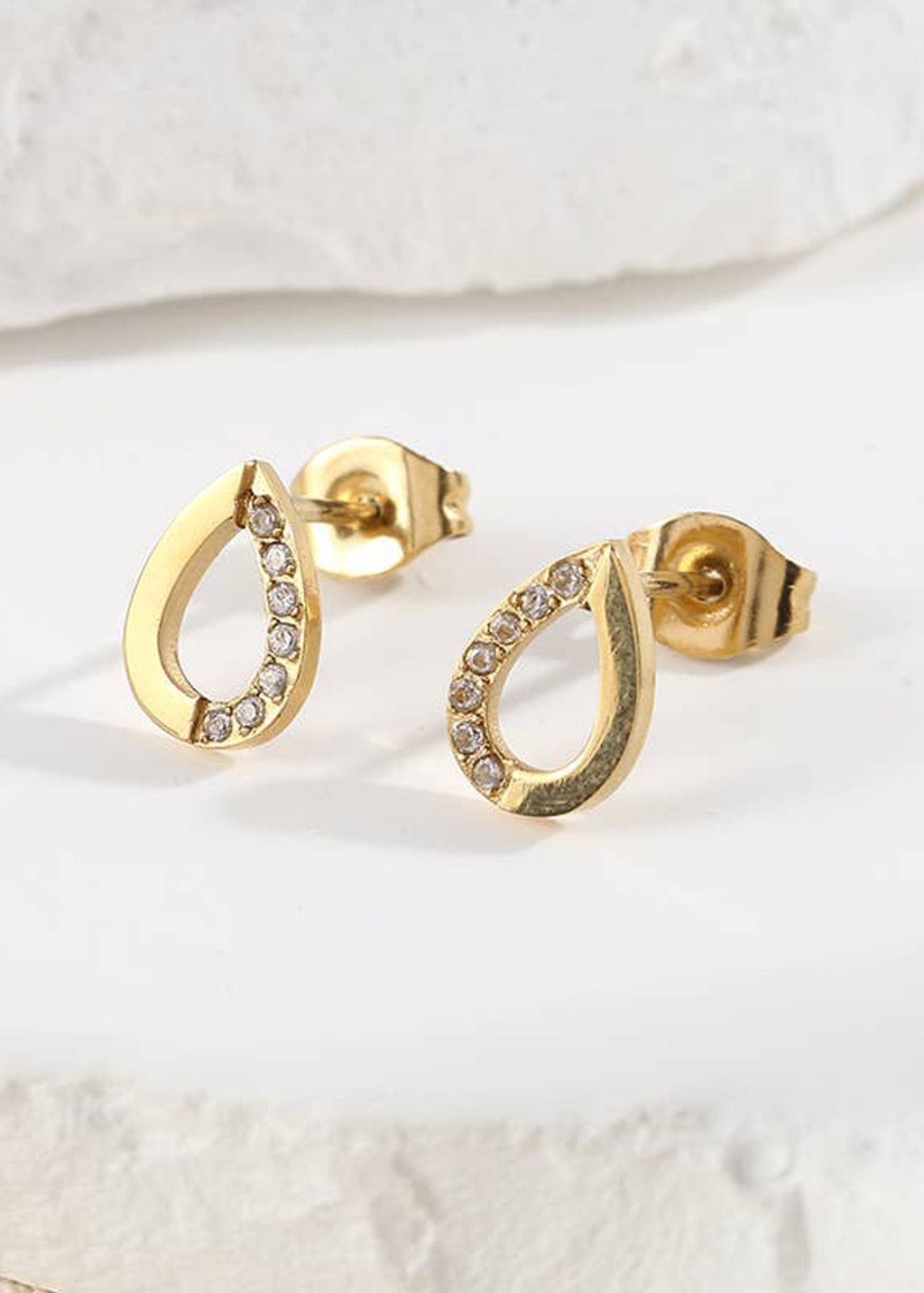 Pendientes de oro con diamantes de imitación