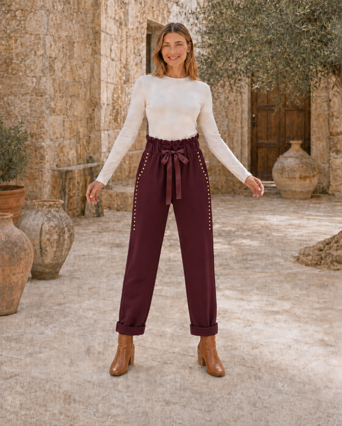 PANTALÓN ALGODÓN TACHUELAS-BERENJENA
