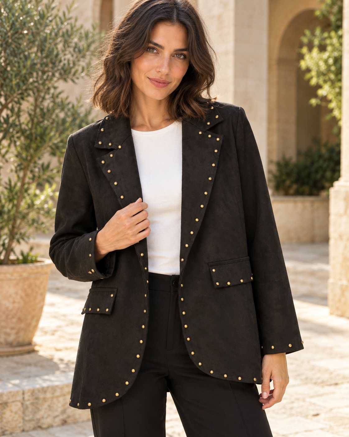 BLAZER ANTELINA TACHUELAS- NEGRA
