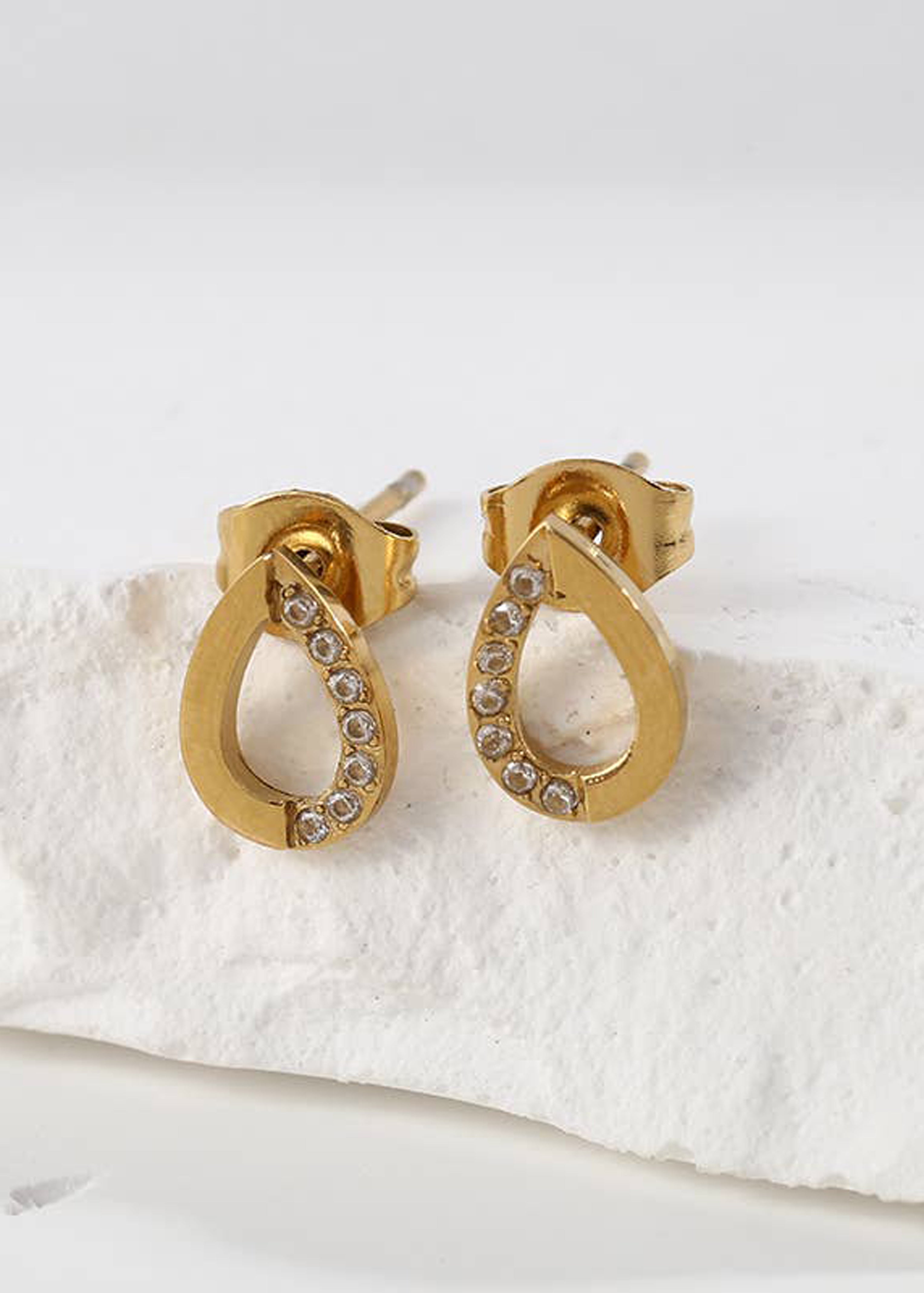 Pendientes de oro con diamantes de imitación