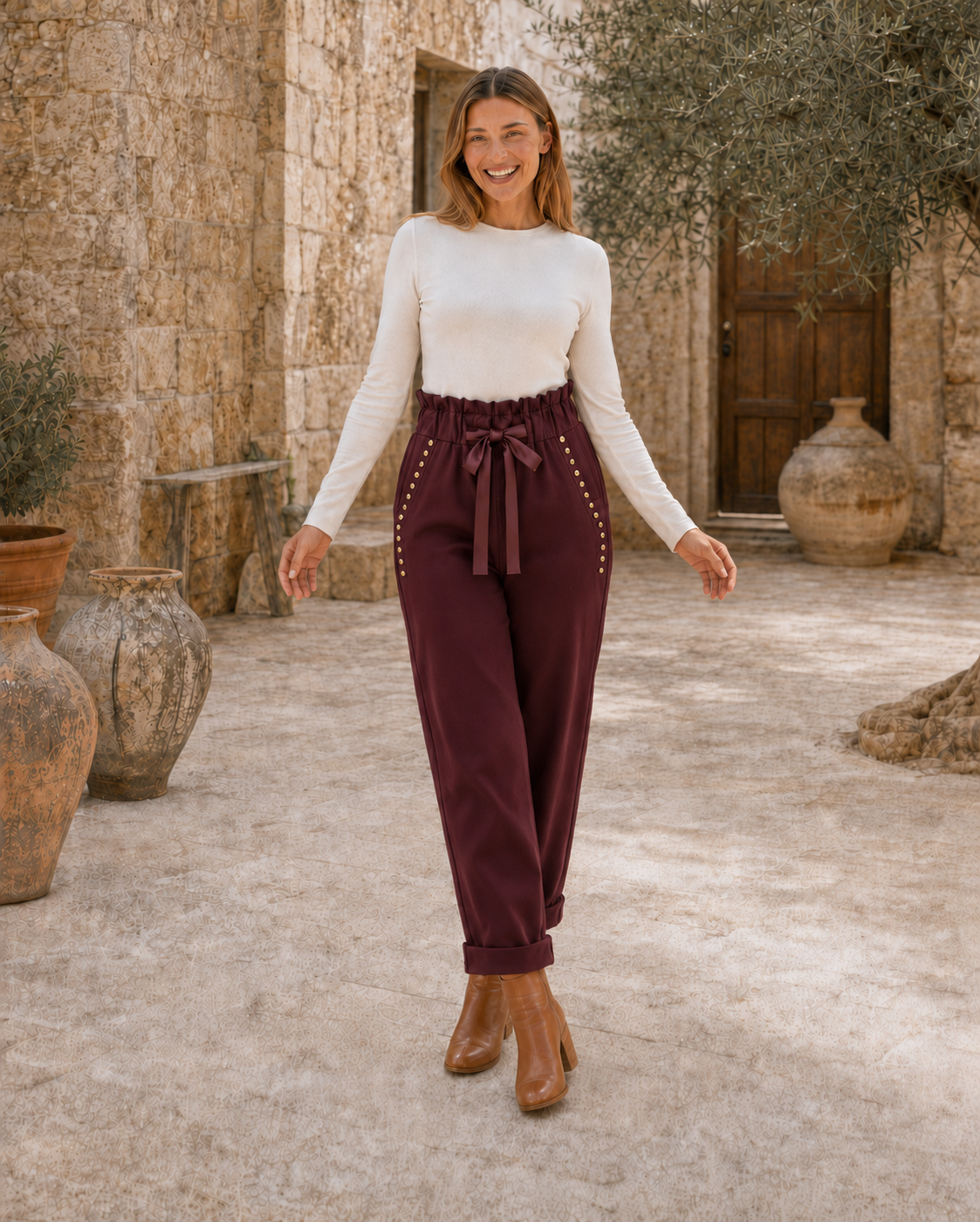 PANTALÓN ALGODÓN TACHUELAS-BERENJENA