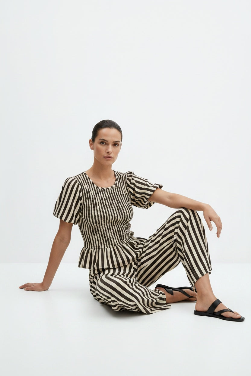CONJUNTO RAYAS NIDO DE ABEJA-MARRÓN