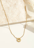 Colar de corrente dourada com pingente de sol em strass