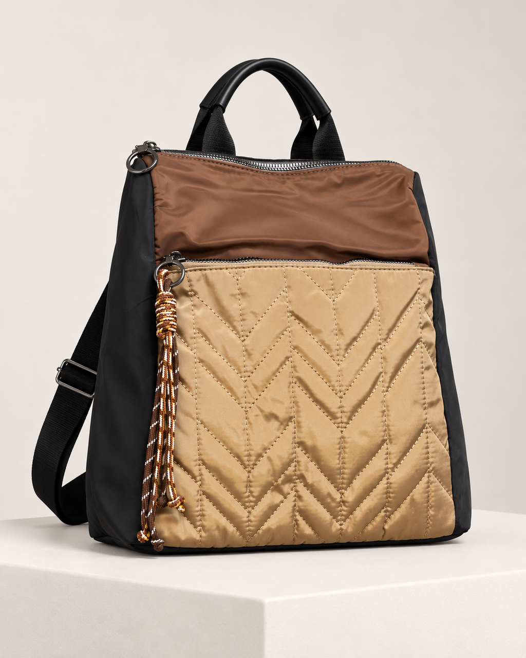 MOCHILA ACOLCHADA COMB-NEGRA