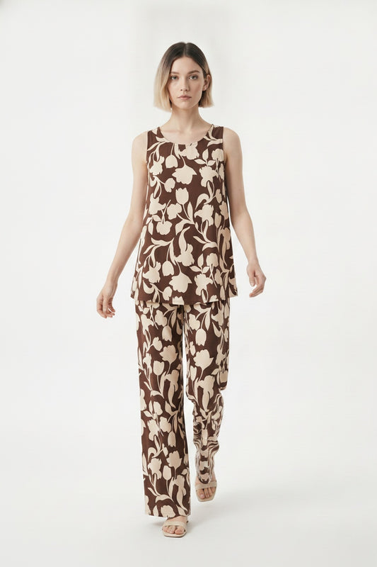 CONJUNTO FLORAL-MARRÓN