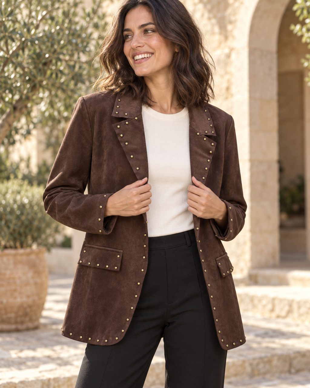 BLAZER ANTELINA TACHUELAS- MARRÓN