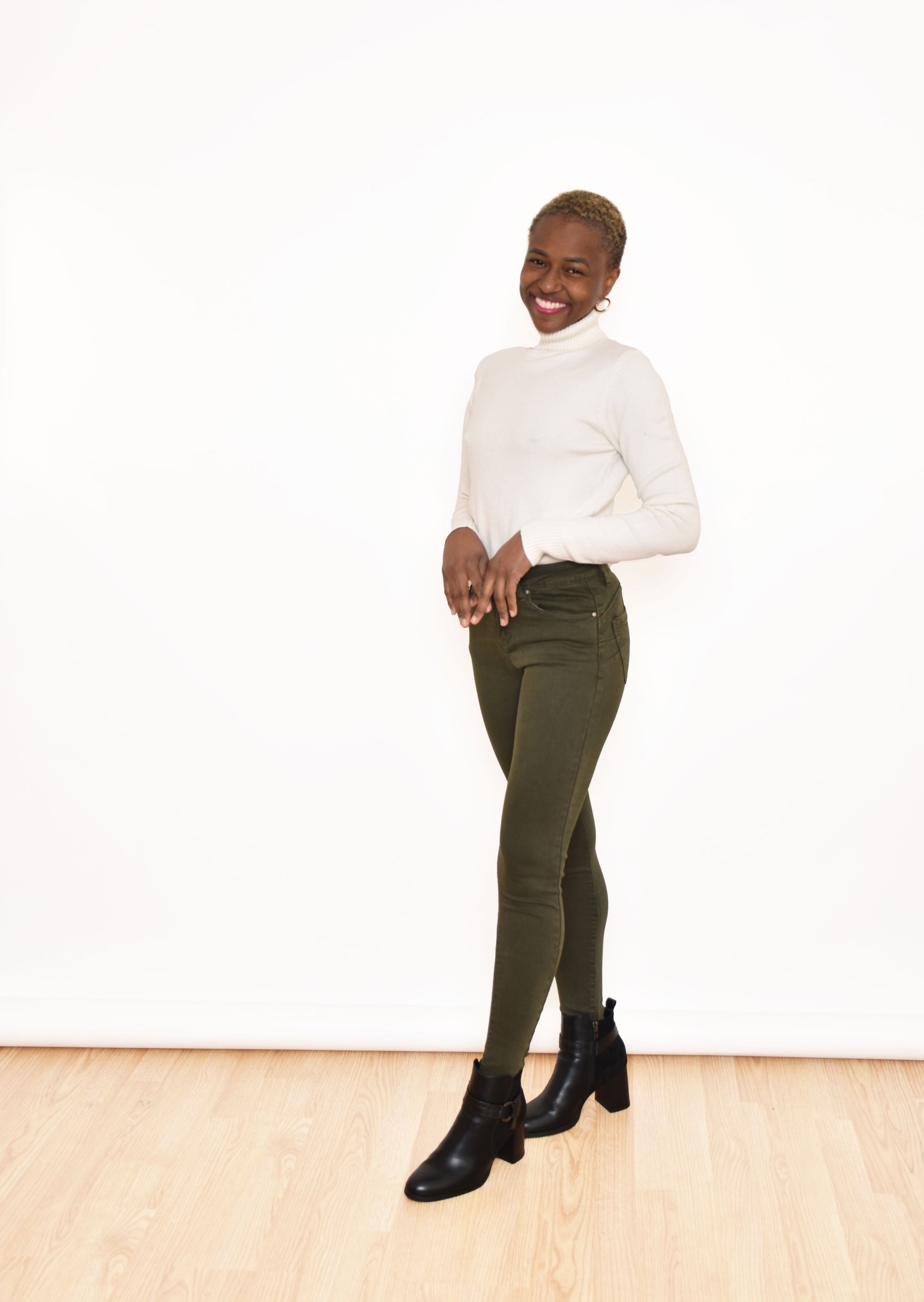 PANTALÓN  KHAKI