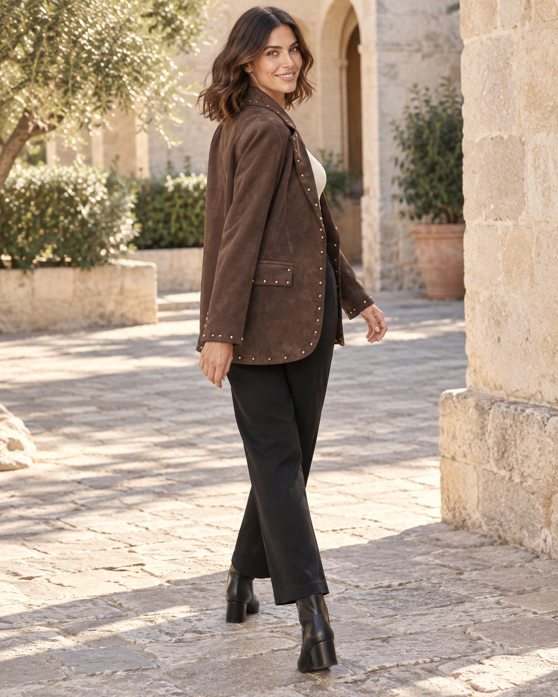 BLAZER ANTELINA TACHUELAS- MARRÓN