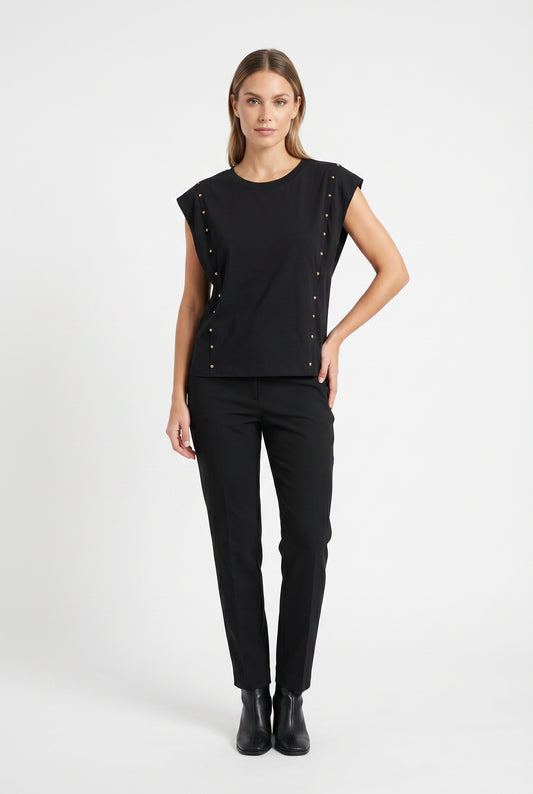 CAMISETA TACHUELAS PIC-NEGRA