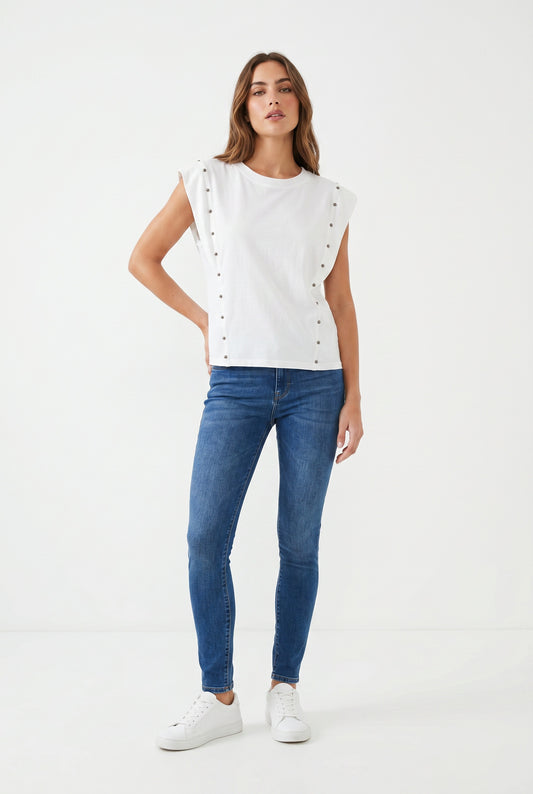 CAMISETA TACHUELAS PIC-BLANCA