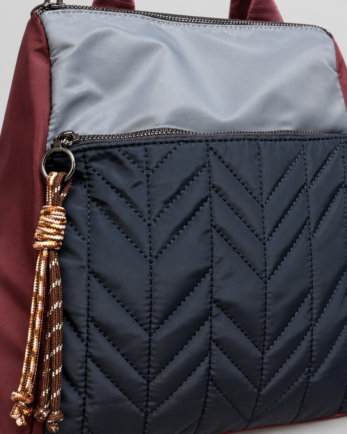 MOCHILA ACOLCHADA COMB-GRANATE
