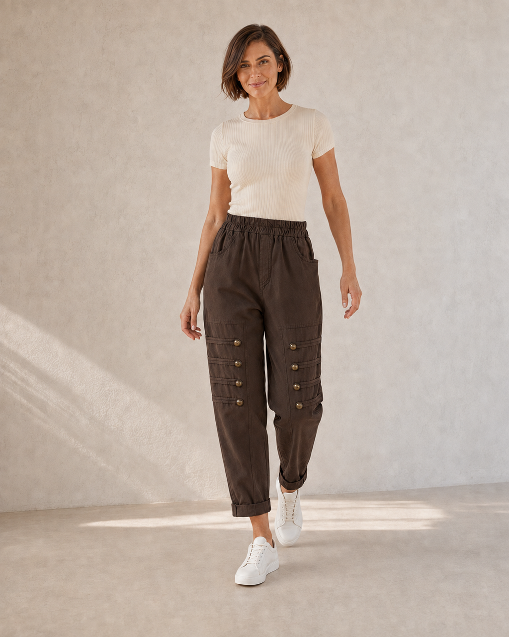 PANTALÓN BOTONES B-MARRÓN