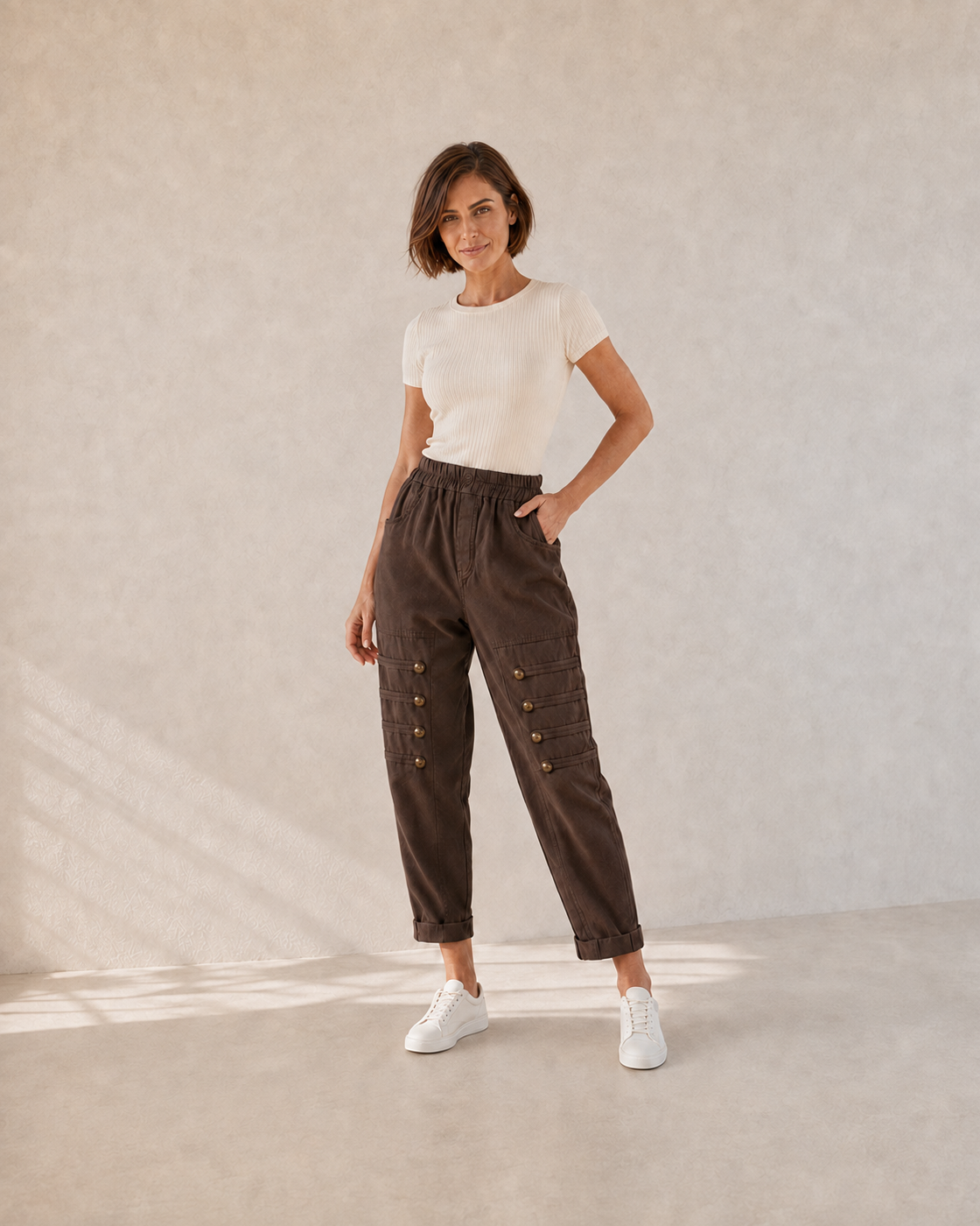 PANTALÓN BOTONES B-MARRÓN