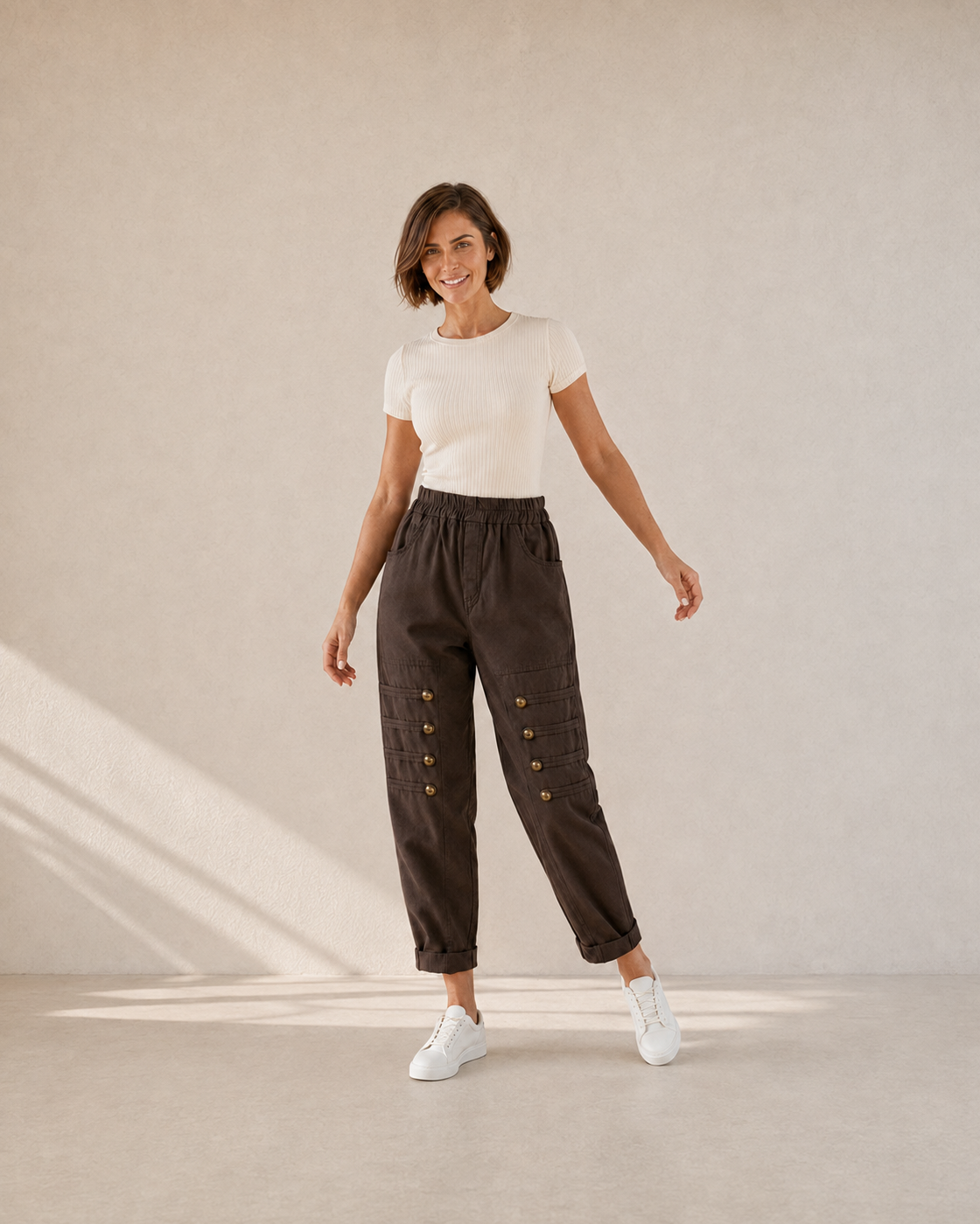 PANTALÓN BOTONES B-MARRÓN