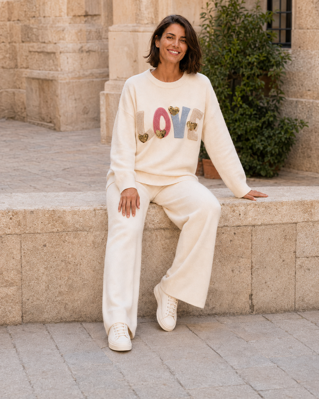 CONJUNTO DE PUNTO LOVE-CRUDO