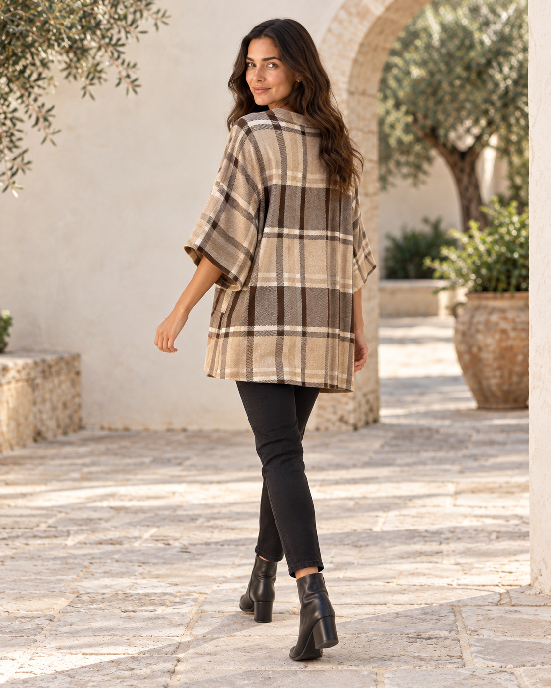 PONCHO CUADROS-BEIGE
