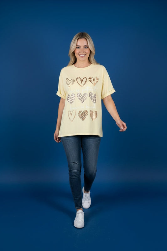 CAMISETA CORAZONES-AMARILLA